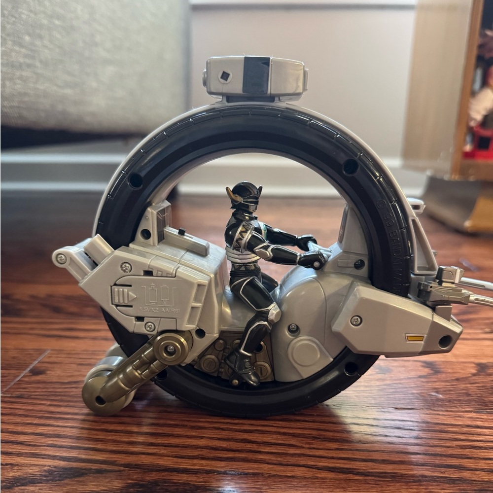 Power Rangers Lost Galaxy Magna Rotator Vehicle with Magna Defender Bandai.